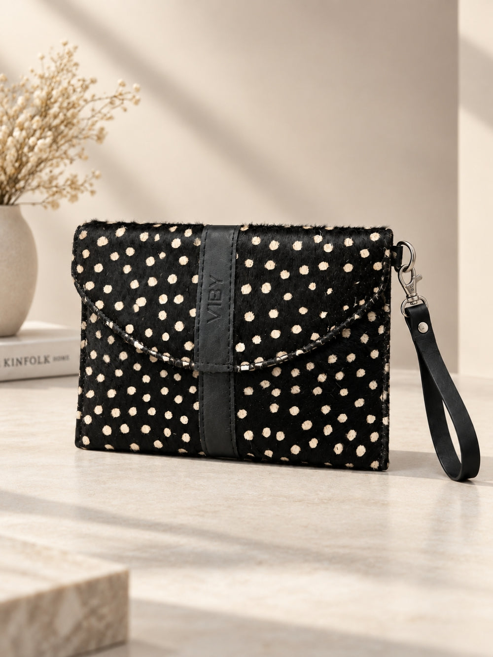 Wristlet Envelope Clutch black