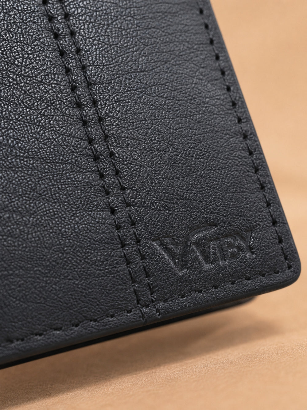 Twin Stich Goat Leather wallet black straight line