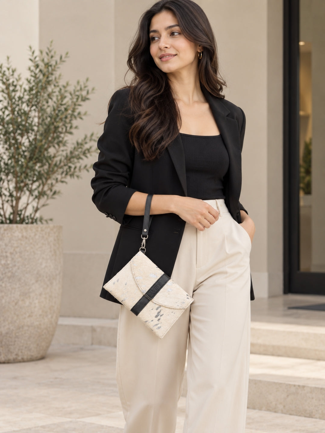 Wristlet Envelope Clutch white black line