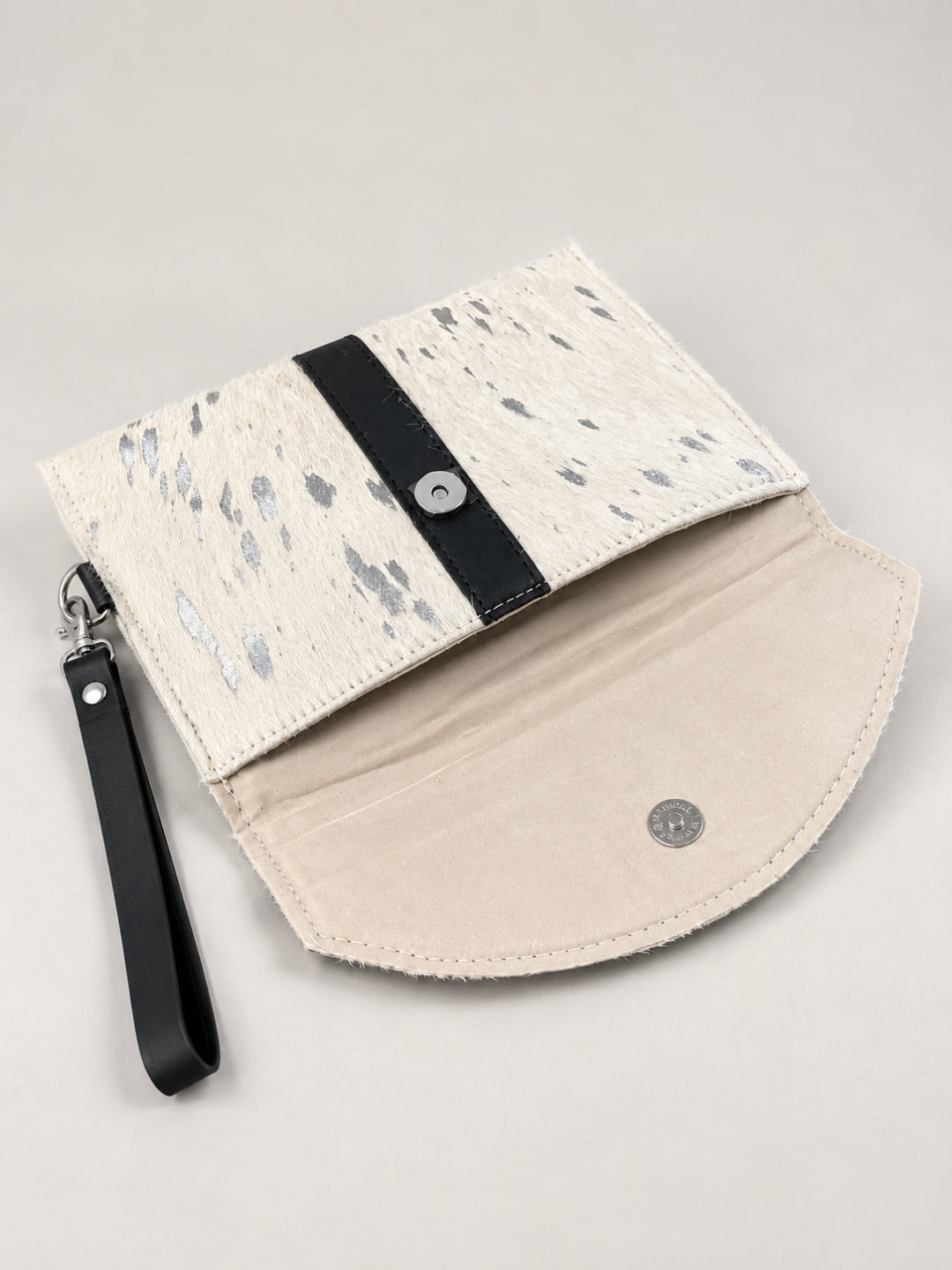 Wristlet Envelope Clutch white black line