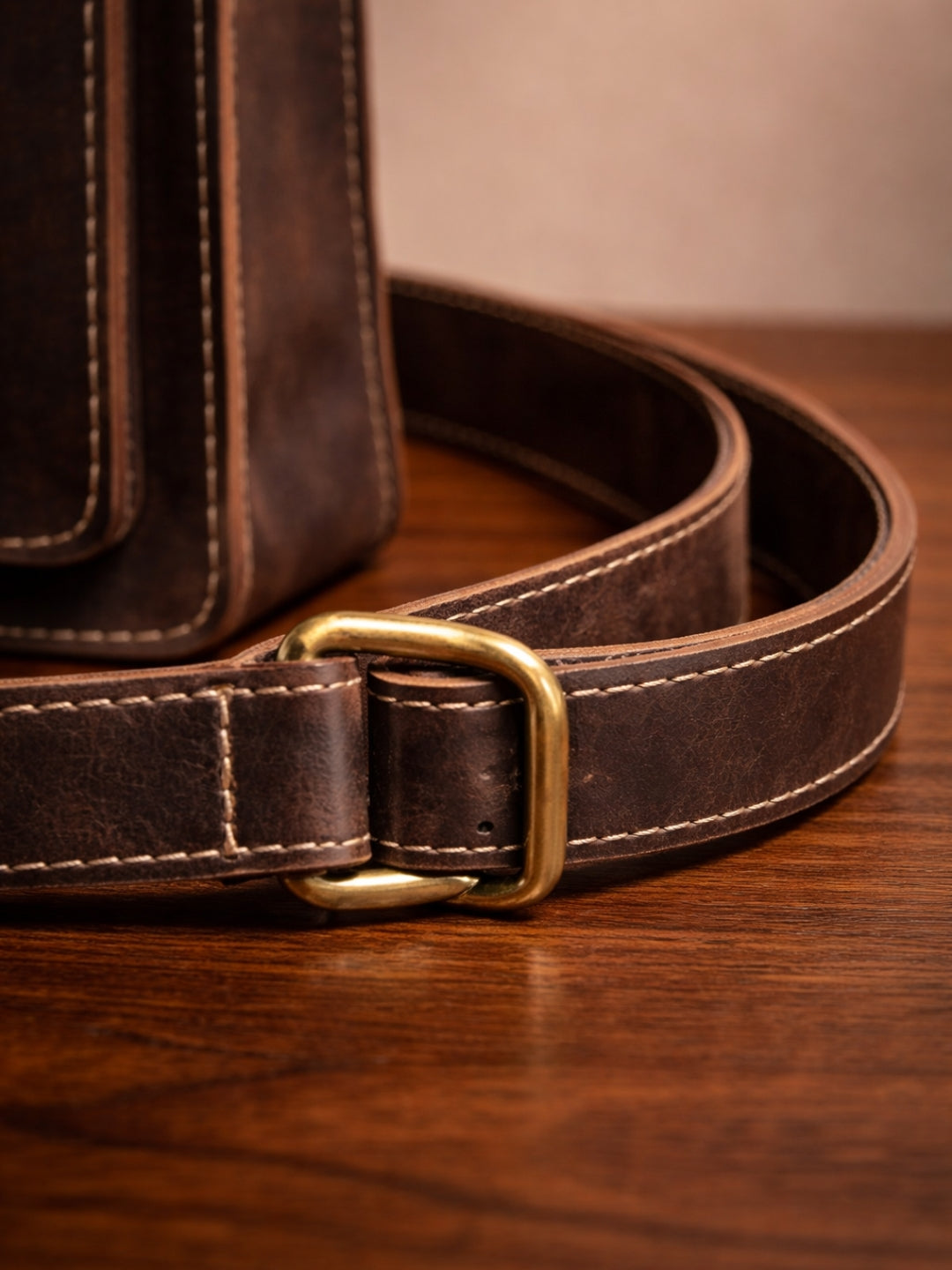 Men’s Rover Sling Bag brown