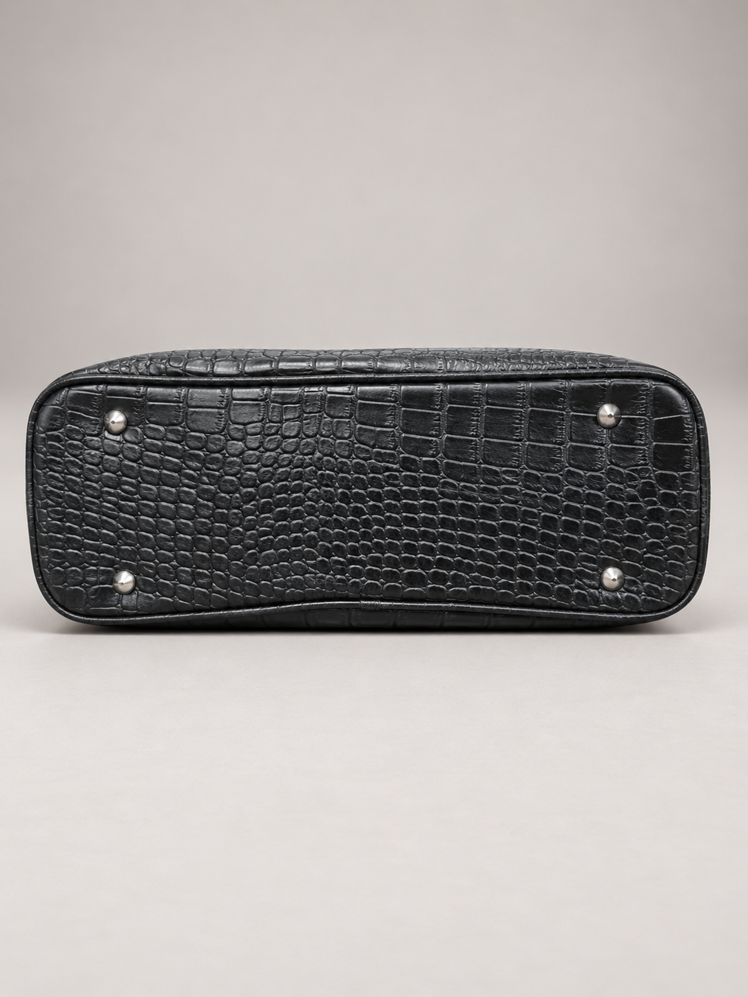 Women Black Croc Texture Handbag