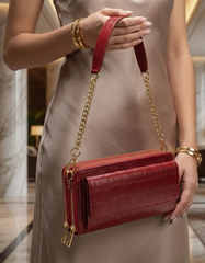 Women’s Croc-Embossed Leather Zip Wallet – Maroon