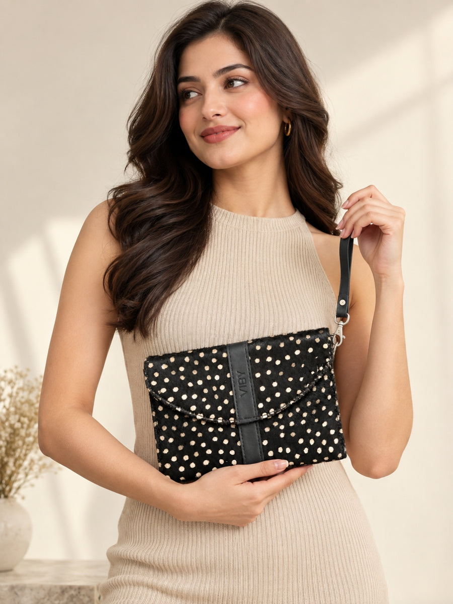 Wristlet Envelope Clutch black