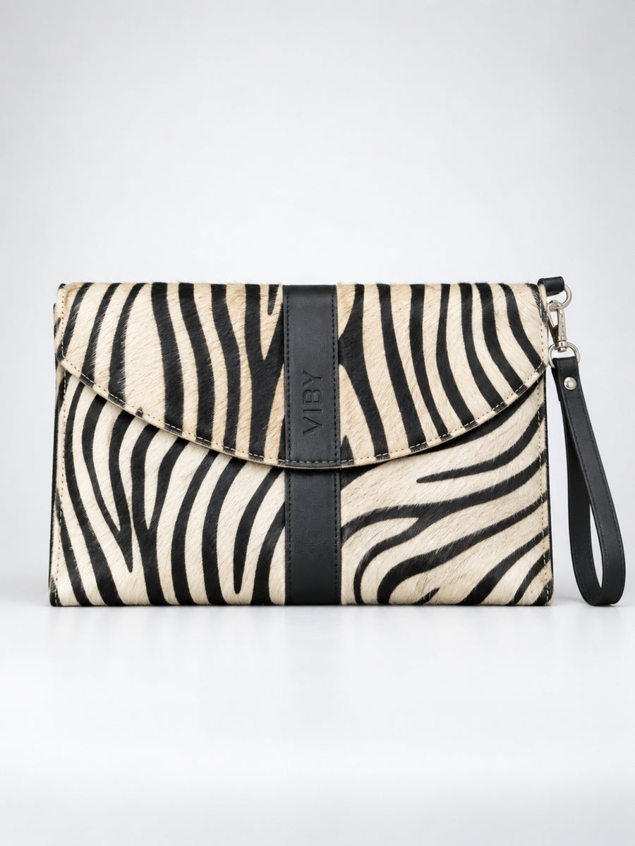 Wristlet Envelope Clutch white and black