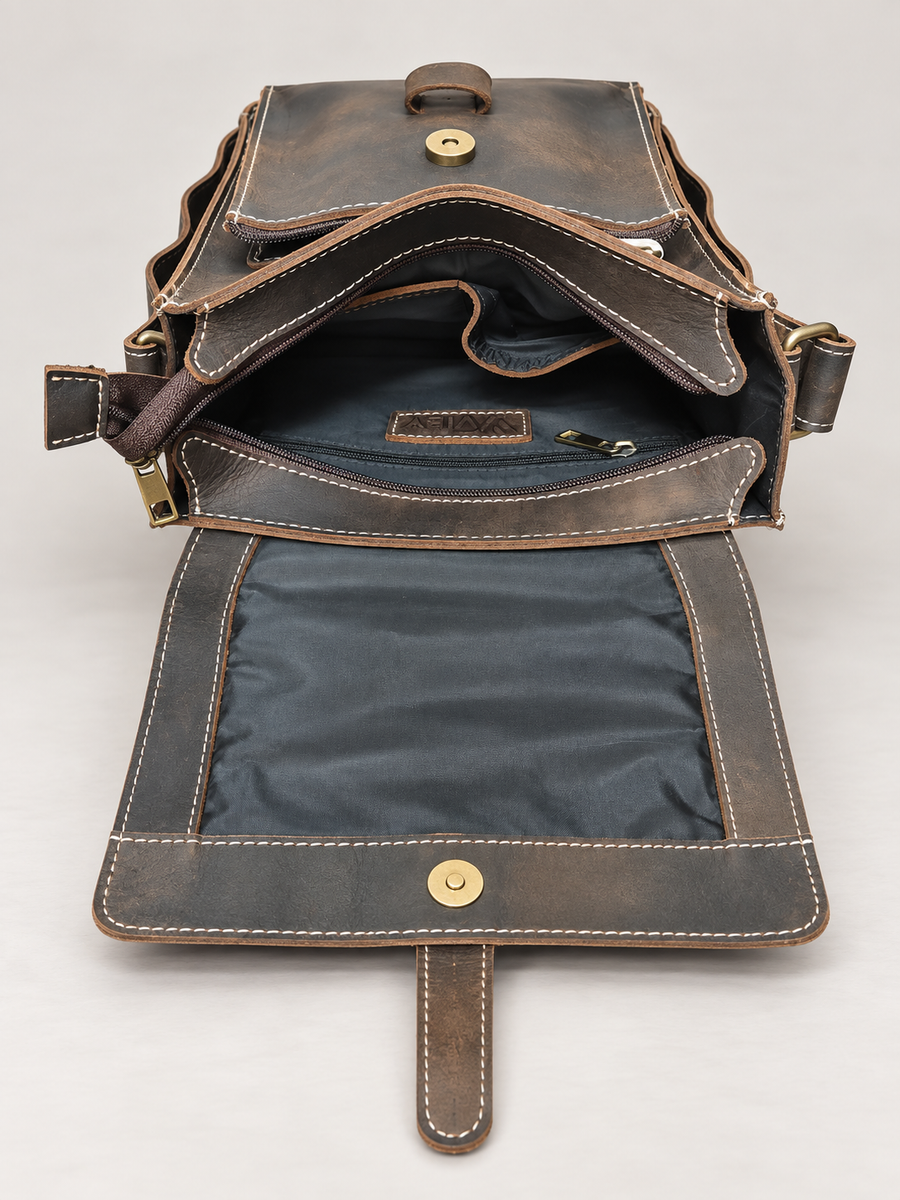  Shoulder Bag brown