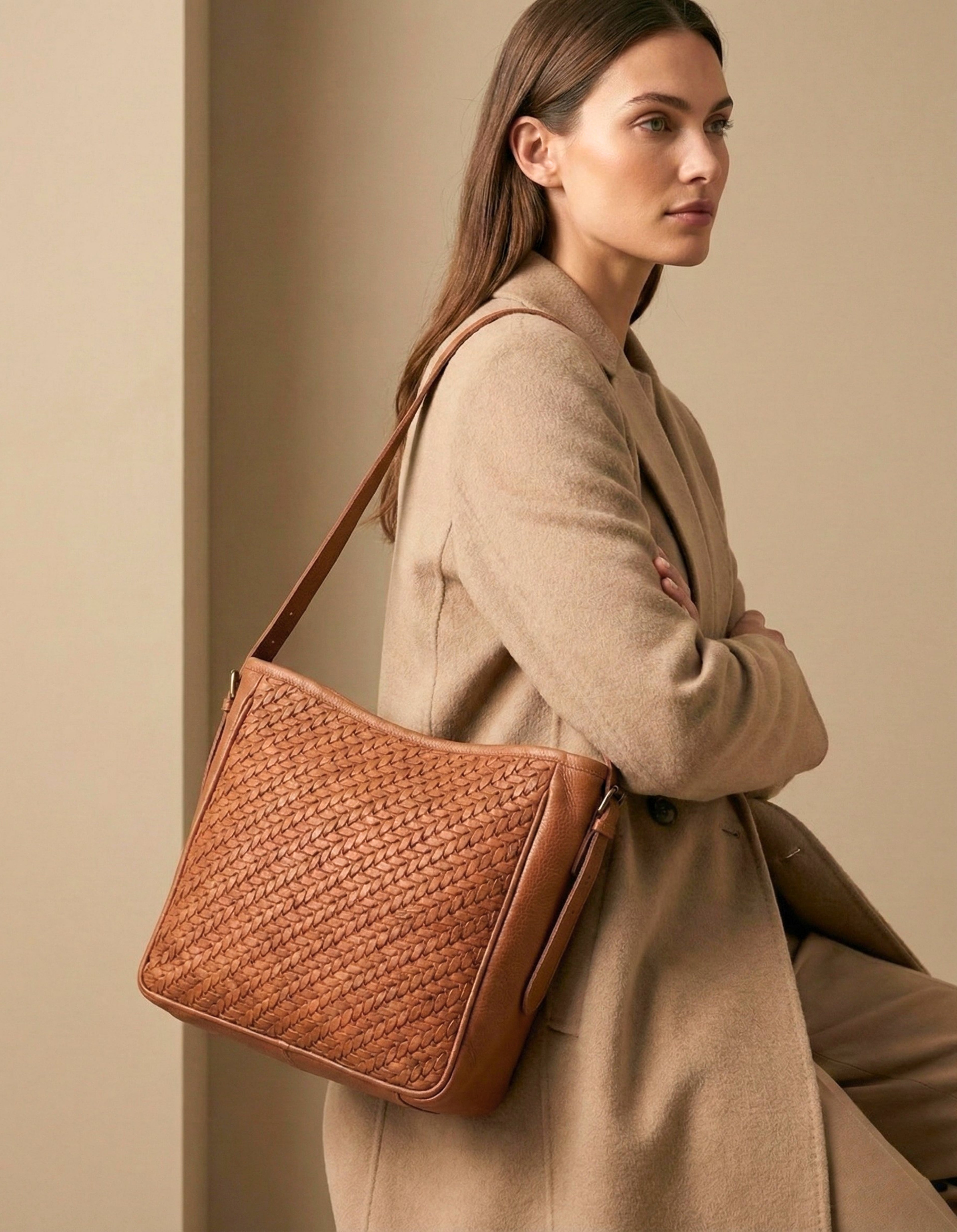 Women’s Tan Woven Leather Shoulder Bag – Premium Handcrafted Style